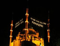 Diyanet'ten mahya geleneğine destek